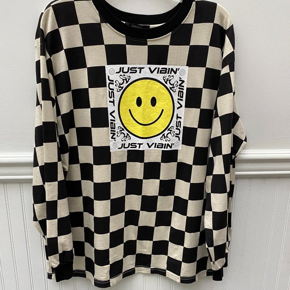 Forever 21 Checkered T-shirt size Large Black and off white tee - Picture 7 of 7